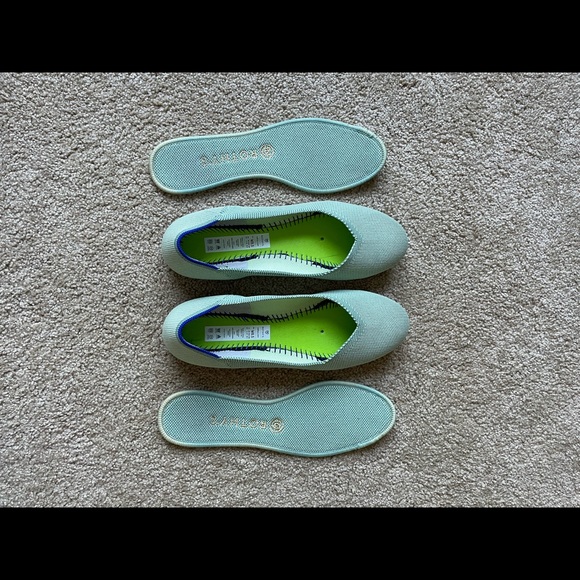Rothy’s mint green ballet flats 8 1/2 (fit like an 8) - Picture 2 of 9